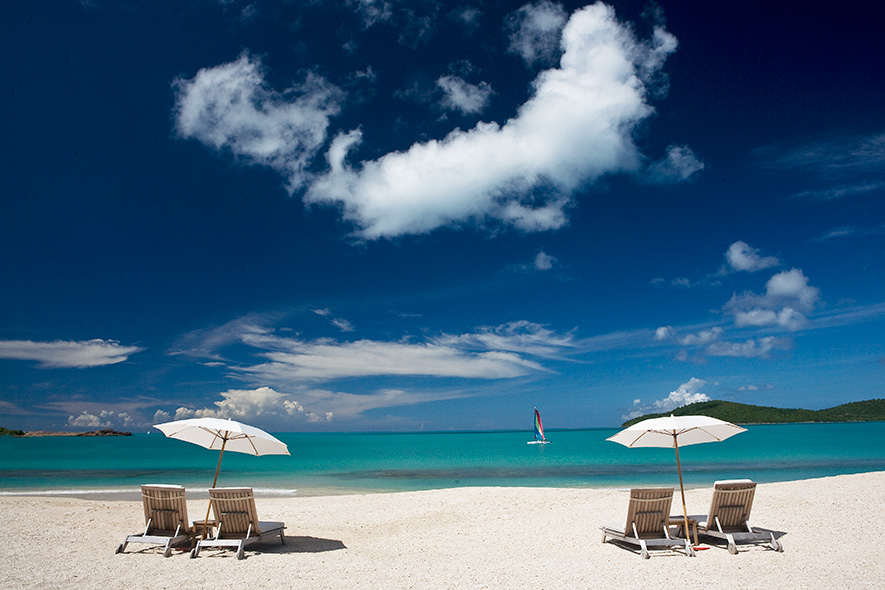 plaja Hermitage Bay Antigua